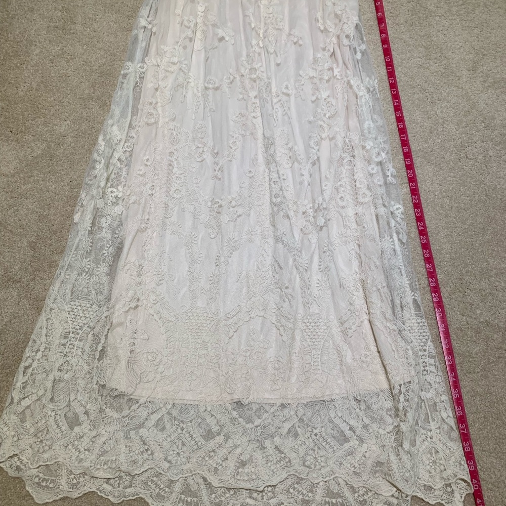 NWT Cato maxi skirt- cream, lined, lace beauty!